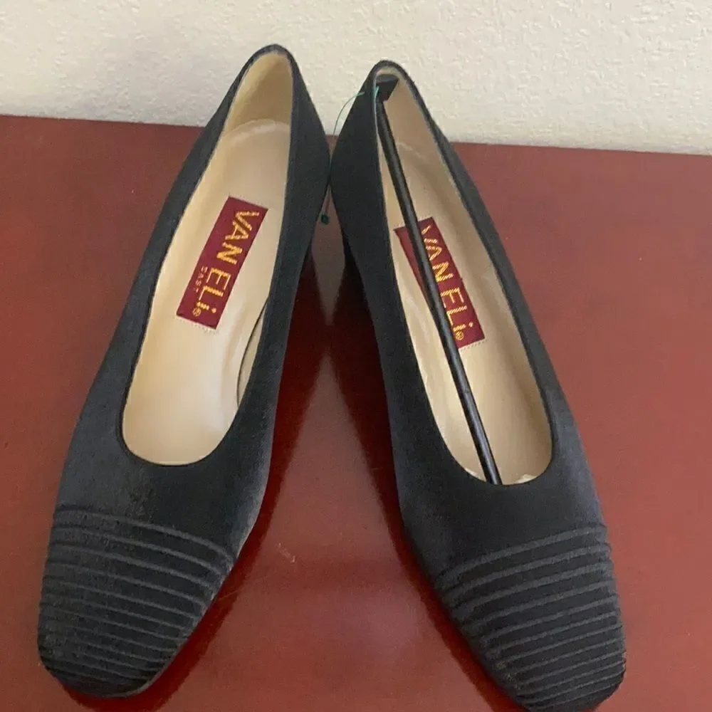 🎁👠Van Eli Cast Black Heels Size 8.5